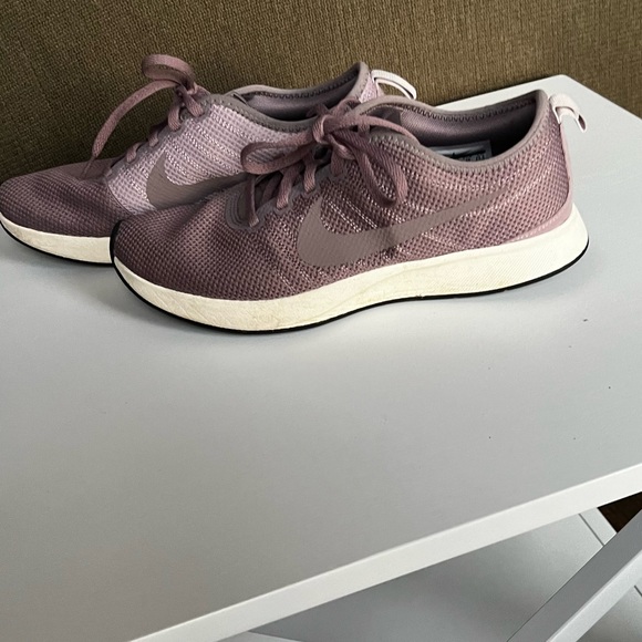 Nike Shoes - Nike Running Shoes Lilac/Purple Size 8.5 Pre-owned